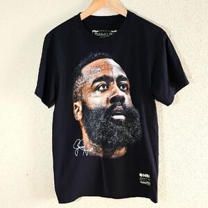 Mitchell & Ness James Harden T-Shirt.